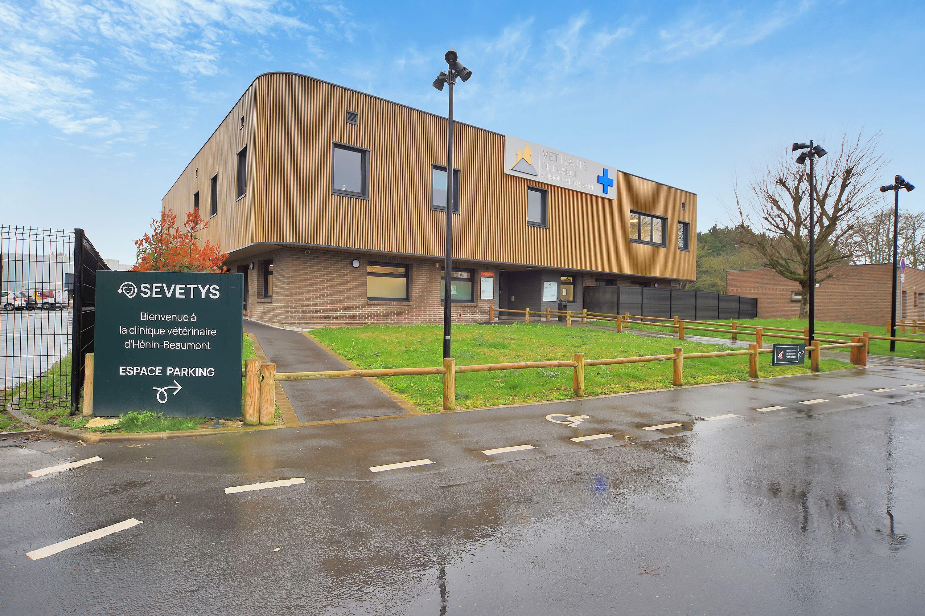 image de Clinique vétérinaire Vet'Hauts de France - NAC - Généraliste, Référés, Urgences & Gardes 24h/24 - Hénin-Beaumont